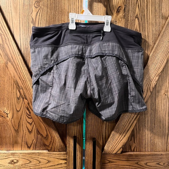 LULULEMON shorts 10 - Picture 5 of 5